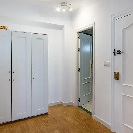 Apartment Unique Plaza Higuitos